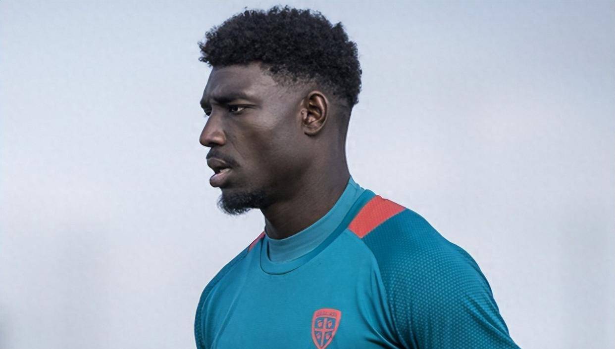 关于Uzi连续五场比赛得分超过赛事规则更新,尤文图斯挑战极限!的信息 关于Uzi连续五场比赛得分超过赛事规则更新,尤文图斯挑战极限!的信息